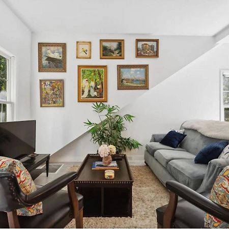 Elegant Guest Studio In Upscale Community コビントン エクステリア 写真