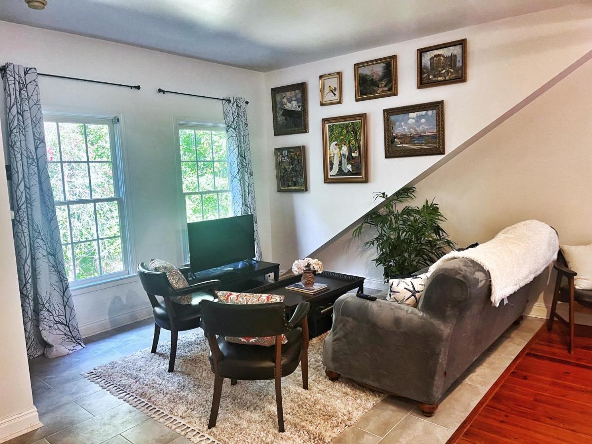 Elegant Guest Studio In Upscale Community コビントン エクステリア 写真